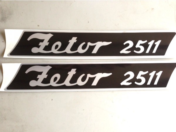 Typenbezeichnung Zetor 2511 Aufschrift / Modellbezeichnung NEU